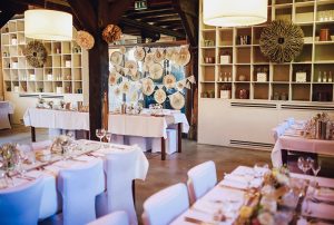 Tischdekoration und Hochzeitsdekoration, alles aus Stoff mit Kristina Krug Hochzeitsglück aus Minden