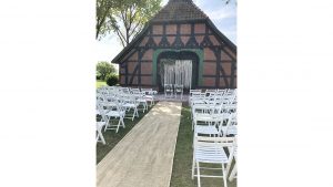 Juteläufer Spalier Stangen Freie-Trauung Hochzeit Petershagen Minden Hochzeitsglück
