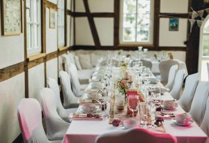 Tischdeko vom Hochzeitsglück an der Exter Windmühle in der Nähe von Minden