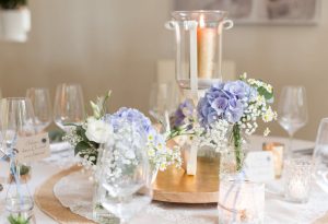 Tischdekoration vom Hochzeitsglück in der Alten Schule bei Uchte im Raum Minden