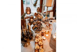 Winterhochzeit – warmen Erdtönen & Goldakzenten – Hochzeitsdekoration vom Hochzeitsglück aus Minden